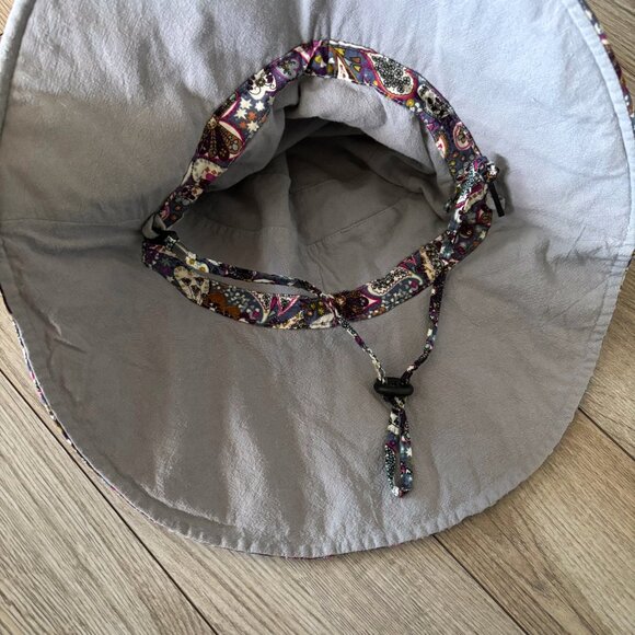 Wide Brim Sun Hat with Heart Paisley Pattern and Adjustable Chin Strap - Picture 5 of 11